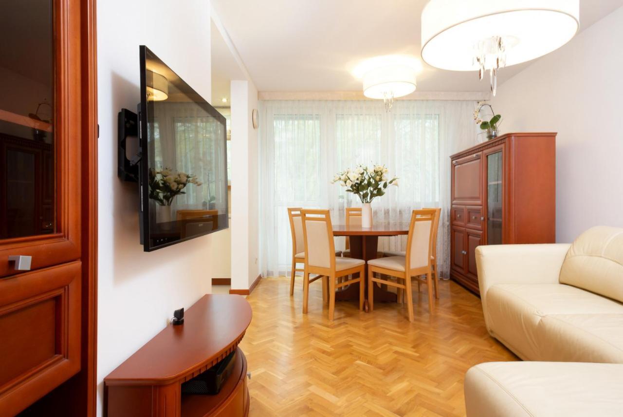 Two-Bedroom Family Apartment Esperanto Next To Klif By Noclegi Renters Варшава Екстер'єр фото