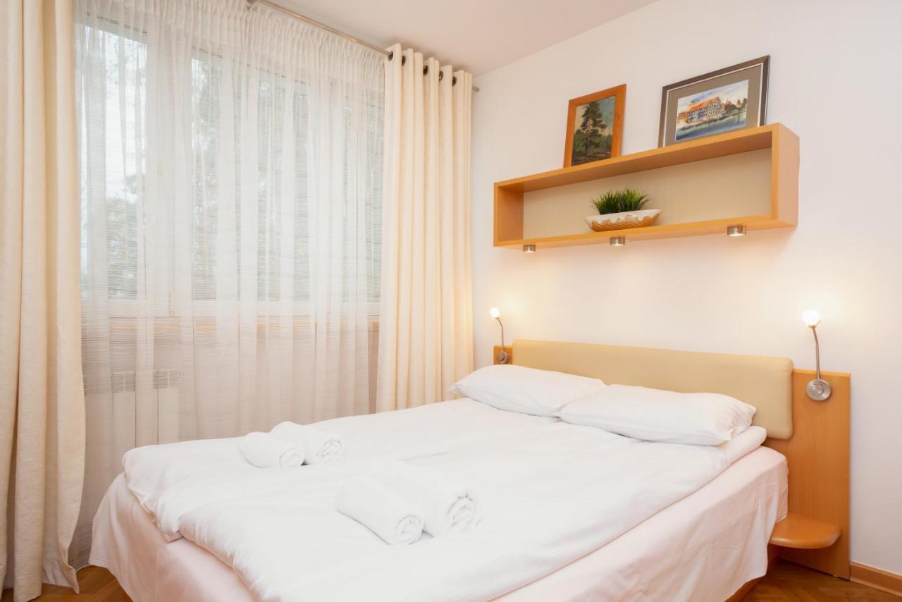 Two-Bedroom Family Apartment Esperanto Next To Klif By Noclegi Renters Варшава Екстер'єр фото