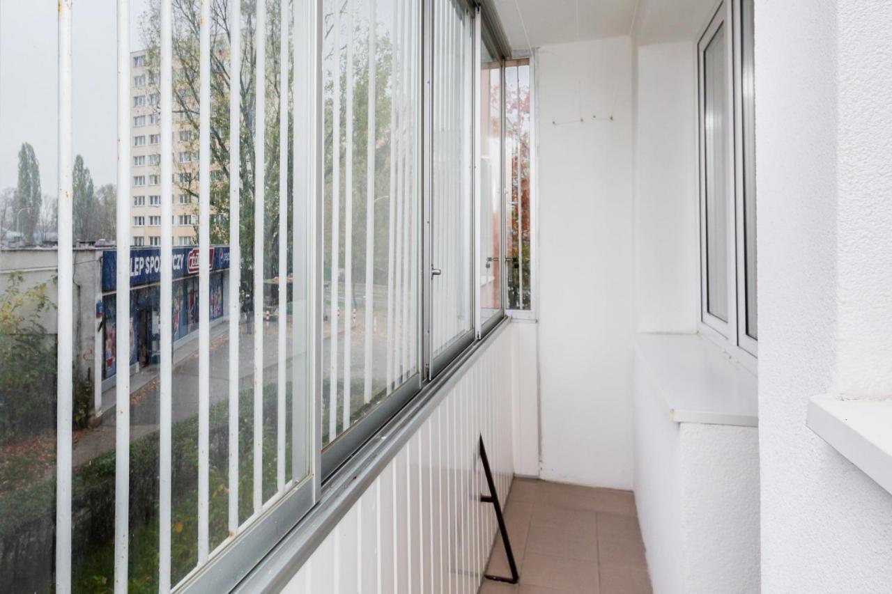 Two-Bedroom Family Apartment Esperanto Next To Klif By Noclegi Renters Варшава Екстер'єр фото