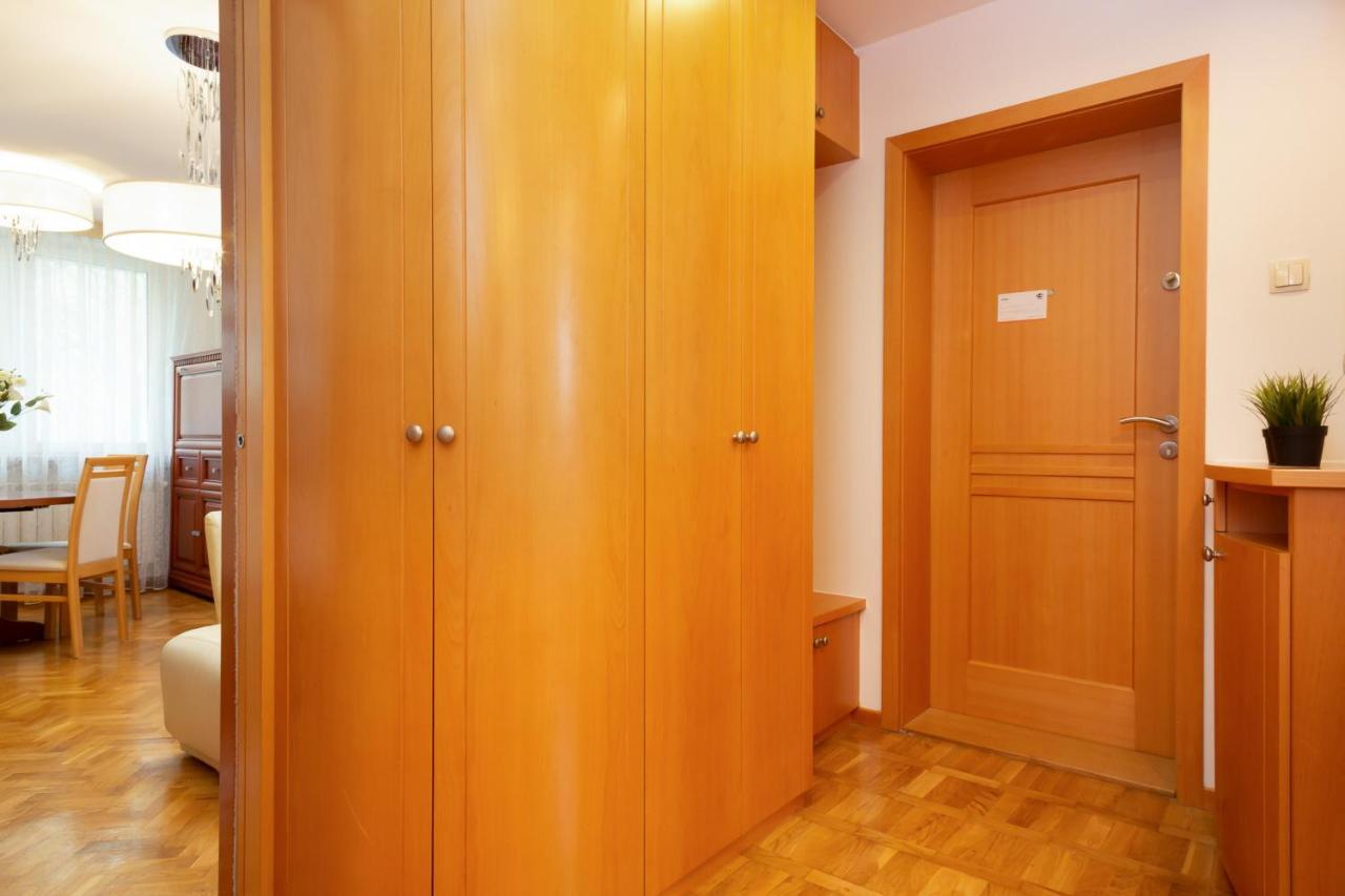 Two-Bedroom Family Apartment Esperanto Next To Klif By Noclegi Renters Варшава Екстер'єр фото